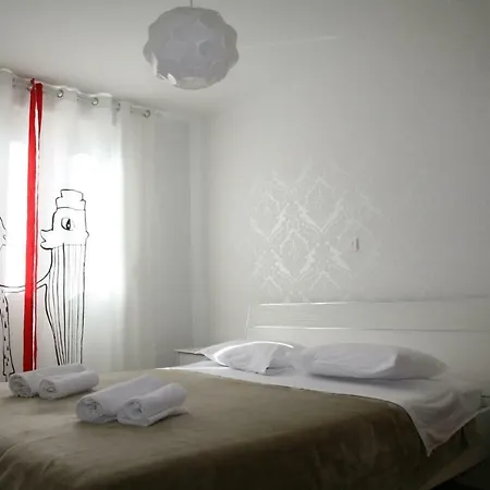 Lägenhet Elegant Znjan Split