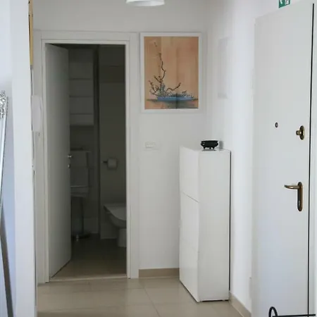 Lägenhet Elegant Znjan Split